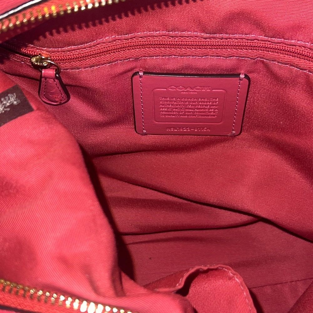 Coach Pebbled Leather Shoulder Bag in Bright Pink with Gold Hardware - Picture 5 of 8